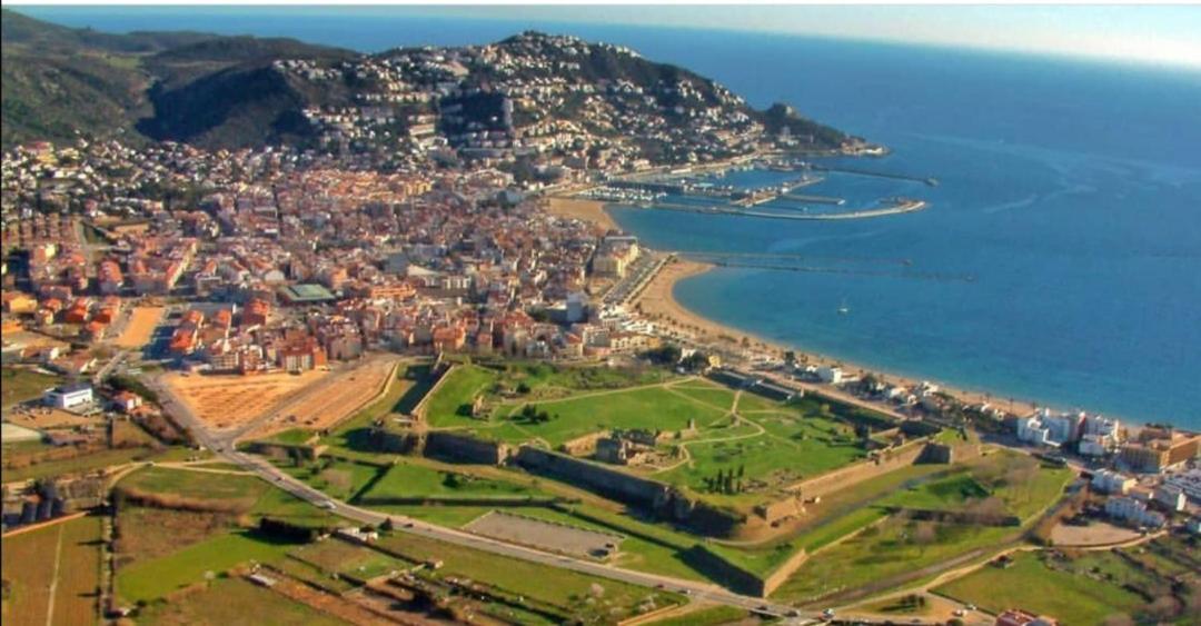 Global Immo 3347 La Solana Apartman Roses Kültér fotó